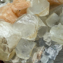 Cargar imagen en el visor de la galería, Apophyllite/Zeolite Cluster #19
