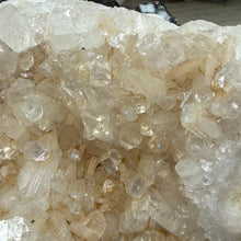 Cargar imagen en el visor de la galería, Apophyllite/Zeolite Cluster #20
