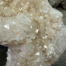 Cargar imagen en el visor de la galería, Apophyllite/Zeolite Cluster #20
