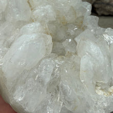Chargez l'image dans la visionneuse de la galerie, <transcy>Apophyllite avec Stilbite et Chlorite Verte</transcy>
