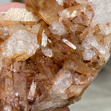 Cargar imagen en el visor de la galería, Red / Tangerine Quartz Cluster #68
