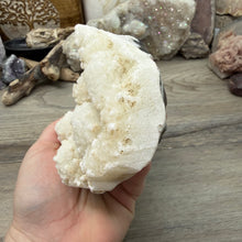 Cargar imagen en el visor de la galería, Apophyllite/Zeolite Cluster #26
