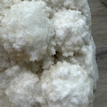 Cargar imagen en el visor de la galería, Apophyllite/Zeolite Cluster #26
