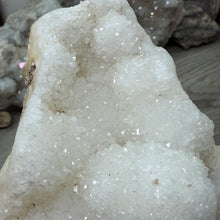 Bild in Galerie-Viewer laden, Apophyllite/Zeolite Cluster #30
