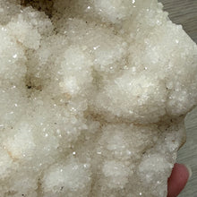 Bild in Galerie-Viewer laden, Apophyllite/Zeolite Cluster #30
