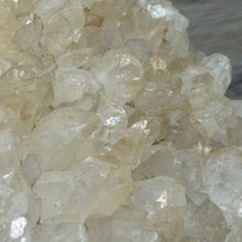 Carica l'immagine nel visualizzatore di Gallery, <transcy>Apofillite con Stilbite e Clorite Verde</transcy>
