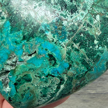 Bild in Galerie-Viewer laden, Chrysocolla and Malachite Large Heart
