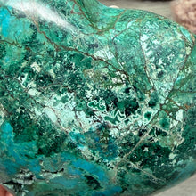 Bild in Galerie-Viewer laden, Chrysocolla and Malachite Large Heart
