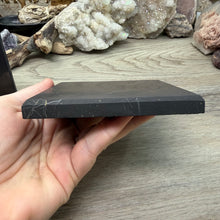 Bild in Galerie-Viewer laden, Shungite 4x4" Semi Polished Tiles
