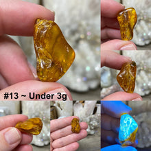 Cargar imagen en el visor de la galería, Baltic Amber Tumbles Under 3 grams
