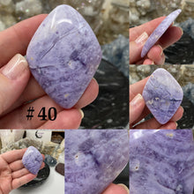 Carica l&#39;immagine nel visualizzatore di Gallery, Morado Opal / Violet Flame Opal Cabochon/Cabs
