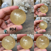 将图像加载到图库查看器中，Honey Calcite 1.5&quot; Spheres
