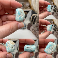 将图像加载到图库查看器中，Blue Aragonite Small Tumble
