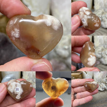 Cargar imagen en el visor de la galería, Flower Agate 1.25&quot; Pocket Hearts
