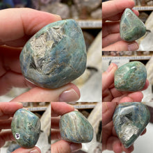 将图像加载到图库查看器中，Blue and Green Kyanite Freeform Tumbles
