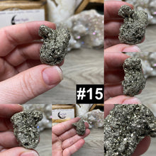 Cargar imagen en el visor de la galería, Pyrite Medium Clusters
