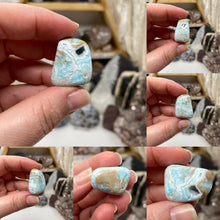 将图像加载到图库查看器中，Blue Aragonite Small Tumble
