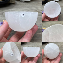 Load image into Gallery viewer, Selenite 2.7&quot; Bowls
