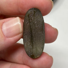 Carica l&#39;immagine nel visualizzatore di Gallery, Purple Labradorite Cabochon #31 * High Quality
