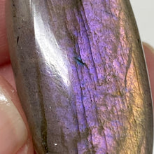 将图像加载到图库查看器中，Purple Labradorite Cabochon #31 * High Quality
