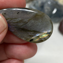 将图像加载到图库查看器中，Purple Labradorite Cabochon #34 * High Quality
