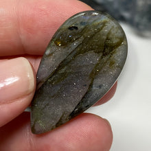 将图像加载到图库查看器中，Purple Labradorite Cabochon #34 * High Quality
