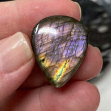 将图像加载到图库查看器中，Purple Labradorite Cabochon #36 * High Quality
