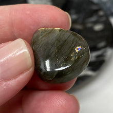 将图像加载到图库查看器中，Purple Labradorite Cabochon #36 * High Quality
