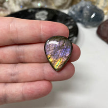 将图像加载到图库查看器中，Purple Labradorite Cabochon #36 * High Quality
