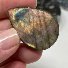 将图像加载到图库查看器中，Purple Labradorite Cabochon #44 * High Quality
