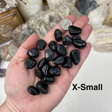 将图像加载到图库查看器中，Black Obsidian Tumbles
