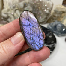 将图像加载到图库查看器中，Purple Labradorite Cabochon #46 * High Quality
