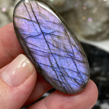 将图像加载到图库查看器中，Purple Labradorite Cabochon #46 * High Quality
