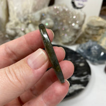 将图像加载到图库查看器中，Purple Labradorite Cabochon #46 * High Quality
