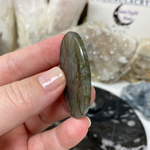 将图像加载到图库查看器中，Purple Labradorite Cabochon #46 * High Quality
