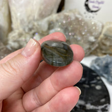 将图像加载到图库查看器中，Purple Labradorite Cabochon #46 * High Quality
