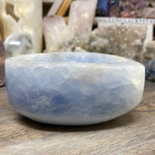 Carica l&#39;immagine nel visualizzatore di Gallery, Blue Calcite Heart Bowl
