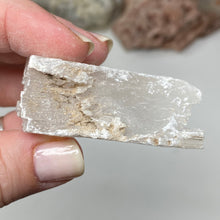 Load image into Gallery viewer, Selenite Rough Set #23
