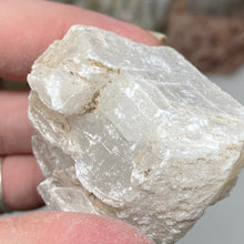 Load image into Gallery viewer, Selenite Rough Set #27

