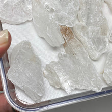 Load image into Gallery viewer, Selenite Rough Set #32
