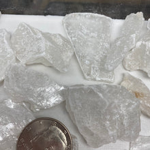 将图像加载到图库查看器中，Selenite Rough Set #36
