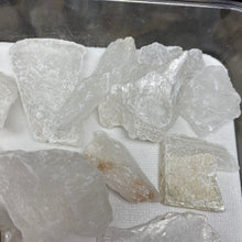 将图像加载到图库查看器中，Selenite Rough Set #36
