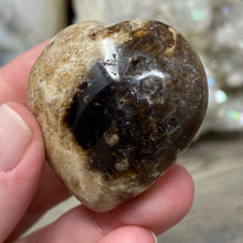 Load image into Gallery viewer, Brown Opal Heart #14
