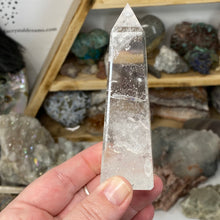 Carica l&#39;immagine nel visualizzatore di Gallery, Clear Quartz Obelisk Tower #11
