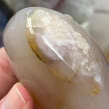 Load image into Gallery viewer, Flower Agate Palm Stone #49
