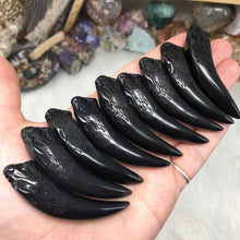 Load image into Gallery viewer, Obsidian Leopard Head Claws
