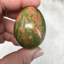 Load image into Gallery viewer, Unakite Egg
