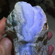 将图像加载到图库查看器中，Blue Lace Agate Geode #03
