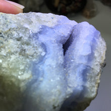 将图像加载到图库查看器中，Blue Lace Agate Geode #03
