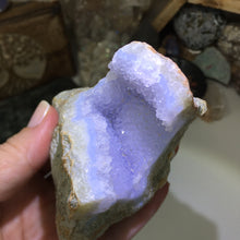 将图像加载到图库查看器中，Blue Lace Agate Geode #05
